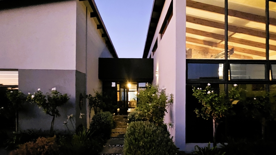 3 Bedroom Property for Sale in Hopefield Western Cape